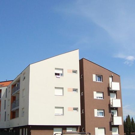 Apartment Lela Ουμάγκ Εξωτερικό φωτογραφία